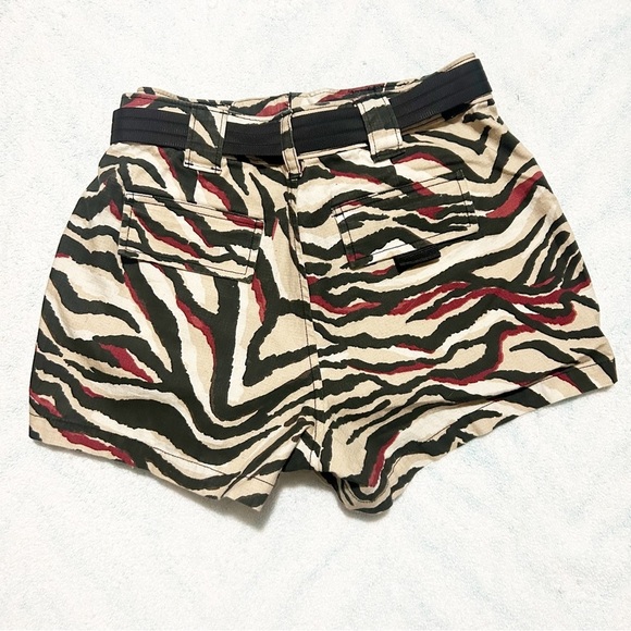 Guess Lamona Zebra Print Belted Utility Short Shorts Size 4 - Picture 8 of 10